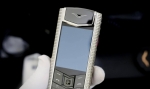 VERTU SIGNATURE S CLOUD DE PARIS 2017